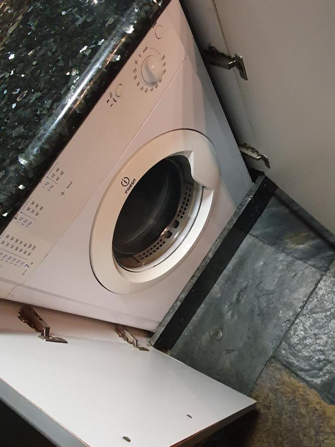 Lizards Lounge - Tanife Apartment Beim Yumbo بلايا ديل إنغلز المظهر الخارجي الصورة